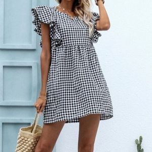SHEIN: Butterfly Sleeve Gingham Mini Dress